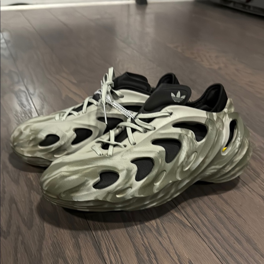 Adidas Stylish Sneakers